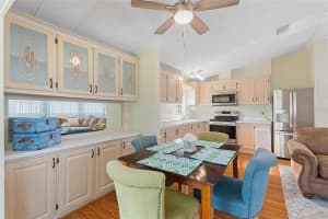 42769 HIGHWAY 27, 16 CHAMPIONSHIP DR #16, DAVENPORT, FL 33837 - MLS#MFRS5137803