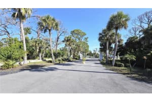 1401 S Mccall Rd #301a, ENGLEWOOD