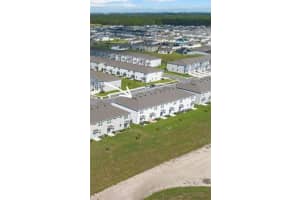 2865 Pierr St, DAVENPORT