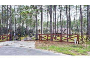 20721 Angels Landing Ct Clermont, FL 34715 - Off Market