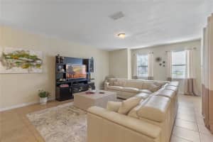 15184 AVENUE OF THE ARBORS, WINTER GARDEN, FL 34787 - MLS#MFRS5137883