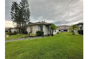 14572 LAGUNA BEACH CIRCLE, ORLANDO, FL 32824 - MLS#MFRS5138017