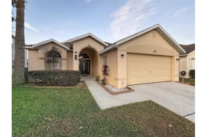 638 Lockbreeze Dr, DAVENPORT