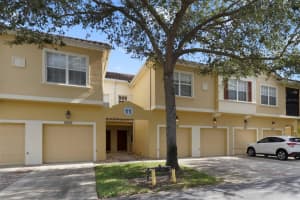 2827 OAKWATER DRIVE, KISSIMMEE, FL 34747 - MLS#MFRS5138146