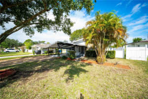 851 76TH AVENUE, ST PETERSBURG, FL 33702 - MLS#MFRS5138152