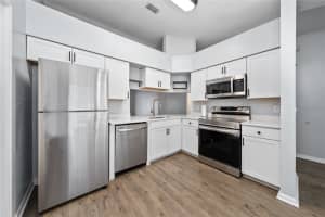 135 BRAD CIRCLE, WINTER HAVEN, FL 33880 Sold 12/05/25