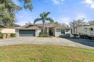 11812 LAKESHORE DRIVE, CLERMONT, FL 34711 - MLS#MFRS5138243