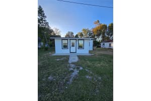 38835 Pine St Umatilla, FL 32784 - Off Market