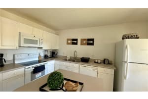 2710 CLUB CORTILE CIR, KISSIMMEE, FL 34746 - MLS#MFRS5138357