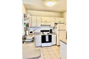 8830 DUNES COURT, KISSIMMEE, FL 34747 - MLS#MFRS5138392