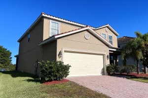 2037 LAKE SIDE AVENUE, DAVENPORT, FL 33837 - MLS#MFRS5138550