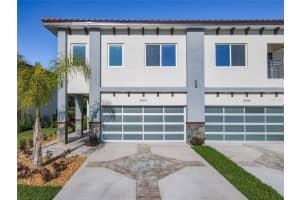 2000 Greenbriar Ter, DAVENPORT