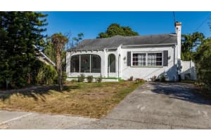 226 4th St Ne, WINTER HAVEN 226 4th St Ne, WINTER HAVEN