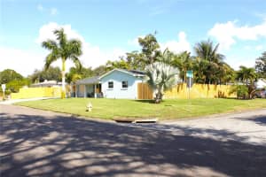 3201 45TH STREET, ST PETERSBURG, FL 33713 - MLS#MFRS5138735