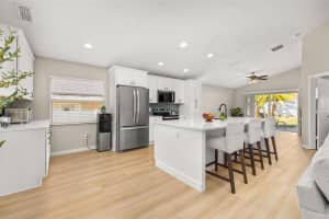 132 FELDON LANE, DAVENPORT, FL 33897 - MLS#MFRS5138885