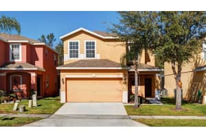 1369 Royal Ridge Dr, DAVENPORT