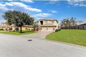 112 CYPRESS POINTE COURT, DAVENPORT, FL 33896 - MLS#MFRS5139352