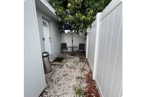 4215 LAUREL STREET, TAMPA, FL 33607 - MLS#MFRS5139554