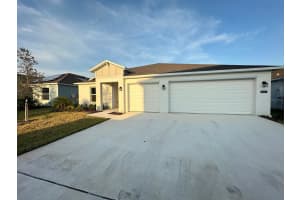 2117 LASSO LOOP, EAGLE LAKE, FL 33839 - MLS#MFRS5139749