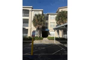 3000 LAUREL PARK LANE, KISSIMMEE, FL 34741 - MLS#MFRS5139773