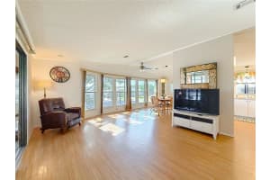 805 CAMELIA COURT, LADY LAKE, FL 32159 - MLS#MFRS5139911