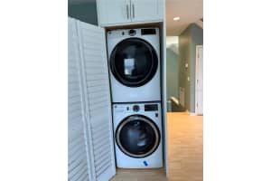 221 EASTPARK DRIVE, KISSIMMEE, FL 34747 - MLS#MFRS5139962