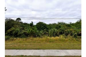 12 + 13 CAESAR, NORTH PORT, FL 34288 - MLS#MFRS5140027