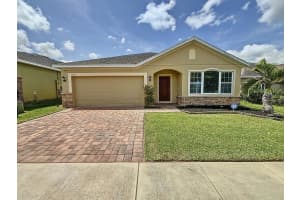 469 Ogelthorpe Dr, DAVENPORT