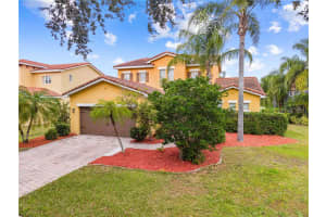 3111 SILVER FIN WAY, KISSIMMEE, FL 34746 - MLS#MFRS5140155