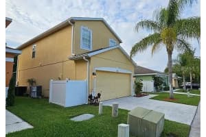 1453 Royal Ridge Dr Davenport, FL 33896 - Off Market