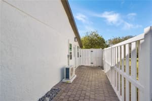 12826 ILLINOIS WOODS LANE, ORLANDO, FL 32824 - MLS#MFRS5140214