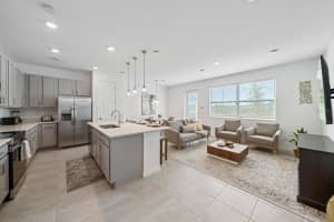 634 LONGBOAT DRIVE, DAVENPORT, FL 33896 - MLS#MFRS5140314