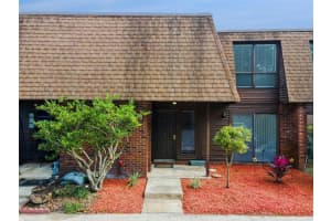 1836 CRYSTAL LAKE DRIVE, LAKELAND, FL 33801 - MLS#MFRS5140348