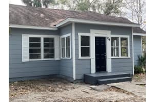 704 W Euclid Ave, DELAND