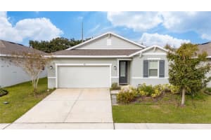 1133 MATTIE POINTE BOULEVARD, AUBURNDALE, FL 33823 Sold 12/29/25
