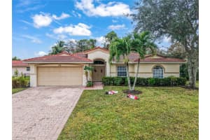 132 Chestnut Cir, ROYAL PALM BEACH