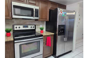 2346 RIO PINAR LAKES BOULEVARD, ORLANDO, FL 32822 Sold 01/30/26