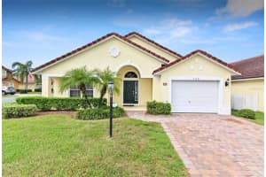 100 Cardinal Ct, DAVENPORT 100 Cardinal Ct, DAVENPORT