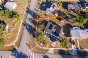 944 Halstead St, DELTONA