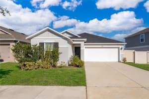 9121 Oscraft Dr, DAVENPORT