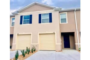 1232 Yellow Finch Dr, DAVENPORT