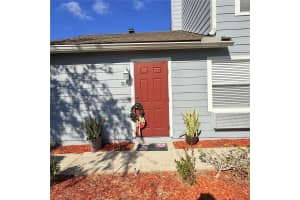 801 Orchid Dr, DAVENPORT