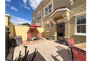 2726 BELLA VISTA DRIVE, DAVENPORT, FL 33897 - MLS#MFRS5141839