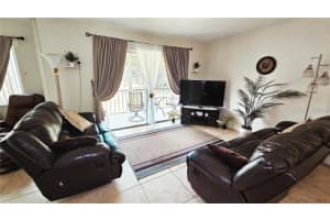 8901 S HOLLYBROOK BLVD #304, PEMBROKE PINES, FL 33025 - MLS#MFRS5141869