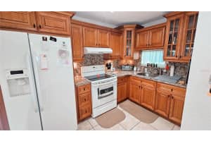 8901 S HOLLYBROOK BLVD #304, PEMBROKE PINES, FL 33025 - MLS#MFRS5141869