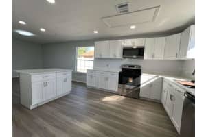 1731 AVENUE C NE, WINTER HAVEN, FL 33881 - MLS#MFRS5141966