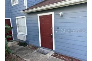 235 Mango Dr #b, DAVENPORT