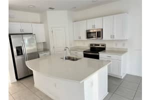 2946 CANARY AVENUE, DAVENPORT, FL 33837 - MLS#MFRS5142248