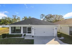 389 St Georges Cir, EAGLE LAKE