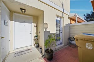 38 SILVER SWAN COURT, KISSIMMEE, FL 34743 - MLS#MFRS5142341